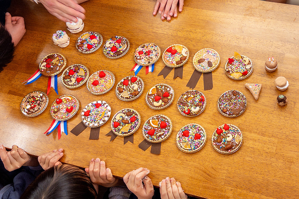 Osamu Watanabe Hosts a Workshop for Elementary School Students